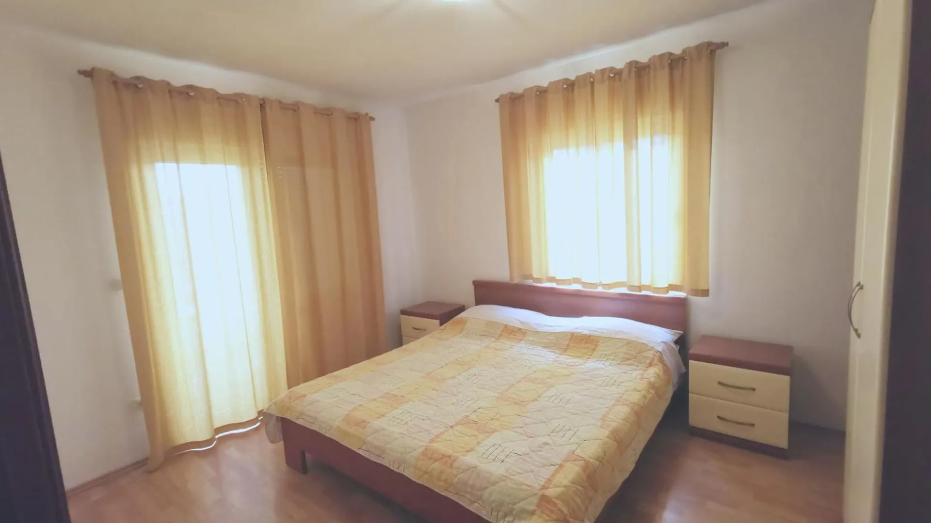 Apartments Monika Nin