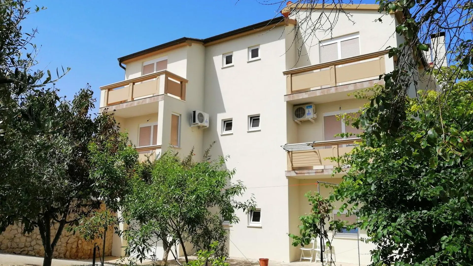 Apartments Monika Nin Kroatien